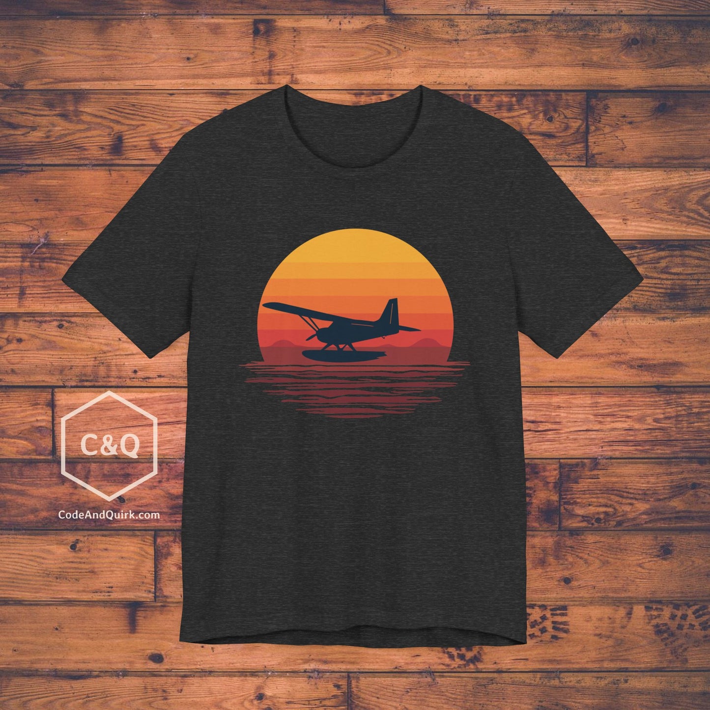 Seaplane landing at sunset - aviation fan's T-Shirt
