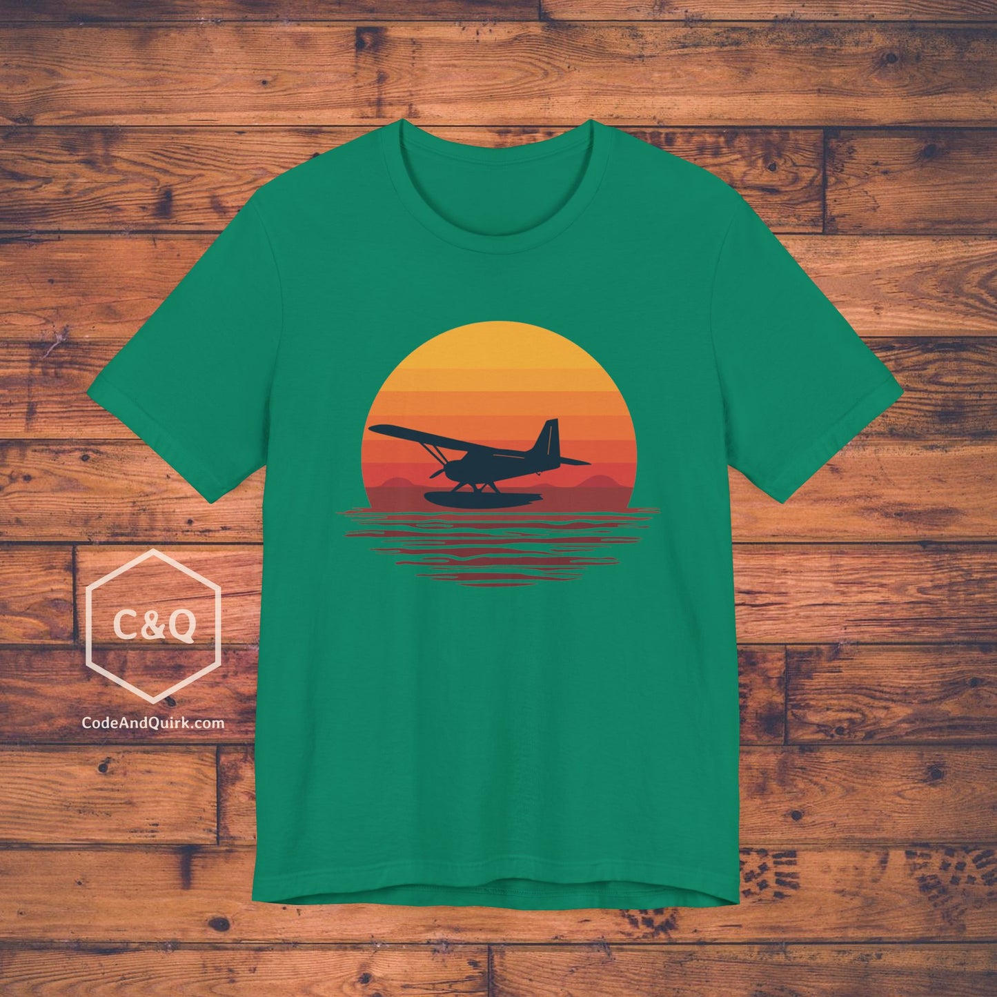 Seaplane landing at sunset - aviation fan's T-Shirt